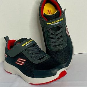 Skechers waterproof boys sneakers. Sz2